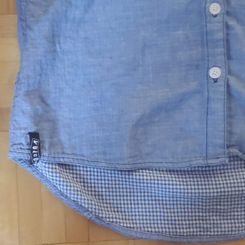 Volcom button down shirt - Picture 3 of 5